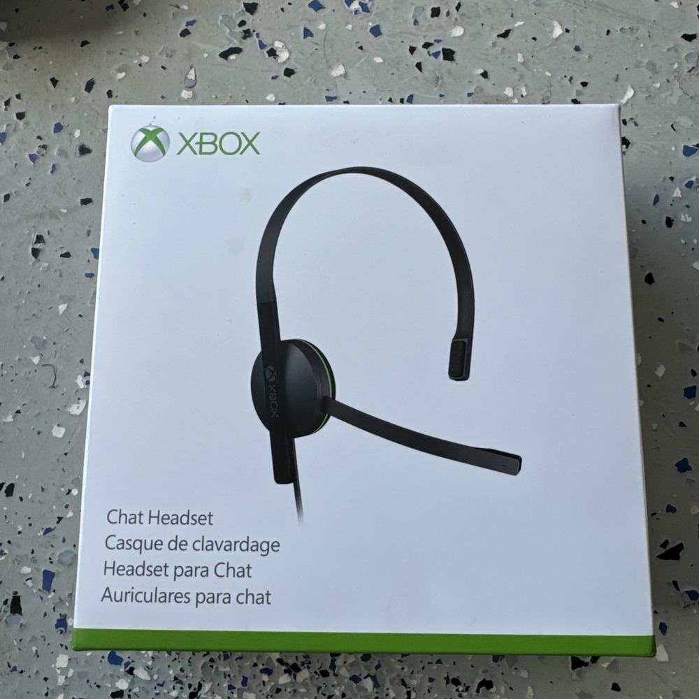 Official Microsoft Wired Chat Headset for XBOX / Windows 10 NEW